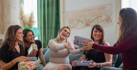 choisir cadeaux originaux renforcer liens communautaires